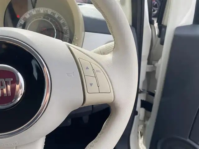 フィアット ５００ 1．2 ポップ 福岡県 2010(平22)年 8.4万km ボサノバホワイト ・社外ETC/・純正17AW/・保証書/・取扱説明書/・ハロゲンランプ/・リモコンキー/・MP3/・CDプレイヤー/・MTモード付AT/・シートカバー