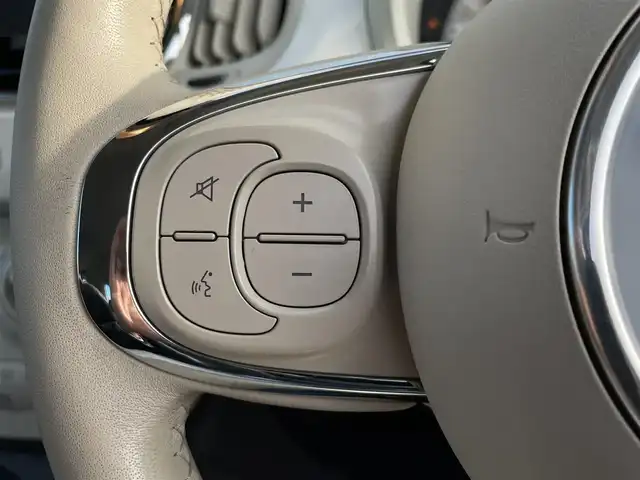 フィアット ５００ ツインエア ポップ 東京都 2016(平28)年 1.3万km 白 社外ナビ（カロッツェリア）　AVIC-RZ33/バックカメラ/ドライブレコーダー/横滑り防止装置/純正フロアマット/USB入力端子