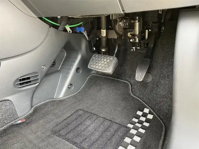 フィアット ５００ ツインエア ポップ 東京都 2016(平28)年 1.3万km 白 社外ナビ（カロッツェリア）　AVIC-RZ33/バックカメラ/ドライブレコーダー/横滑り防止装置/純正フロアマット/USB入力端子