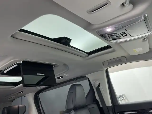 トヨタ アルファード S Cパッケージ 埼玉県 2018(平30)年 2.2万km ホワイトパールクリスタルシャイン サンルーフ　１２．８型後席　ＡＬＰＩＮＥ１１型ナビＴＶ　温シート　エアシート　両側電動スライドドア　Ｂカメラ　パワーシート　パワーバックドア　三眼ＬＥＤヘッドライト　追従走行　ＥＴＣ　ＢＴ