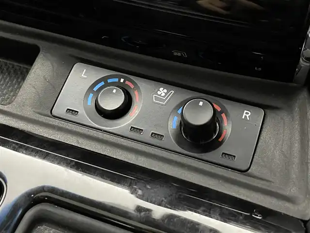 トヨタ アルファード S Cパッケージ 埼玉県 2018(平30)年 2.2万km ホワイトパールクリスタルシャイン サンルーフ　１２．８型後席　ＡＬＰＩＮＥ１１型ナビＴＶ　温シート　エアシート　両側電動スライドドア　Ｂカメラ　パワーシート　パワーバックドア　三眼ＬＥＤヘッドライト　追従走行　ＥＴＣ　ＢＴ