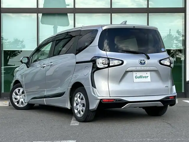 トヨタ シエンタ ハイブリッド G 和歌山県 2018(平30)年 2.3万km シルバーM ECLIPSE7インチナビ/フルセグTV/Bluetooth/CD/USB/SD/バックカメラ/ビルトインETC/ドライブレコーダー/衝突軽減カメラ/車線逸脱防止機能/両側パワースライドドア/モデリスタエアロ（F、S、R）/革巻きステアリング/ステアリングスイッチ/オートマチックハイビーム/ヘッドライトレベライザー/電格ミラー/フルオートエアコン/プッシュスタート/スマートキー