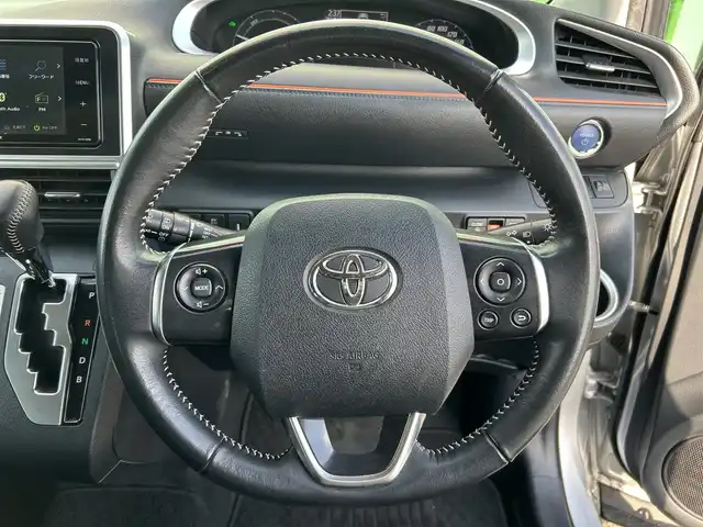 トヨタ シエンタ ハイブリッド G 和歌山県 2018(平30)年 2.3万km シルバーM ECLIPSE7インチナビ/フルセグTV/Bluetooth/CD/USB/SD/バックカメラ/ビルトインETC/ドライブレコーダー/衝突軽減カメラ/車線逸脱防止機能/両側パワースライドドア/モデリスタエアロ（F、S、R）/革巻きステアリング/ステアリングスイッチ/オートマチックハイビーム/ヘッドライトレベライザー/電格ミラー/フルオートエアコン/プッシュスタート/スマートキー