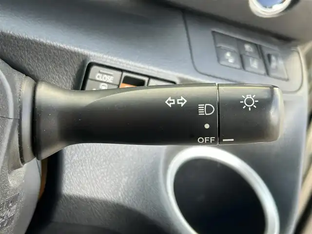 トヨタ シエンタ ハイブリッド G 和歌山県 2018(平30)年 2.3万km シルバーM ECLIPSE7インチナビ/フルセグTV/Bluetooth/CD/USB/SD/バックカメラ/ビルトインETC/ドライブレコーダー/衝突軽減カメラ/車線逸脱防止機能/両側パワースライドドア/モデリスタエアロ（F、S、R）/革巻きステアリング/ステアリングスイッチ/オートマチックハイビーム/ヘッドライトレベライザー/電格ミラー/フルオートエアコン/プッシュスタート/スマートキー