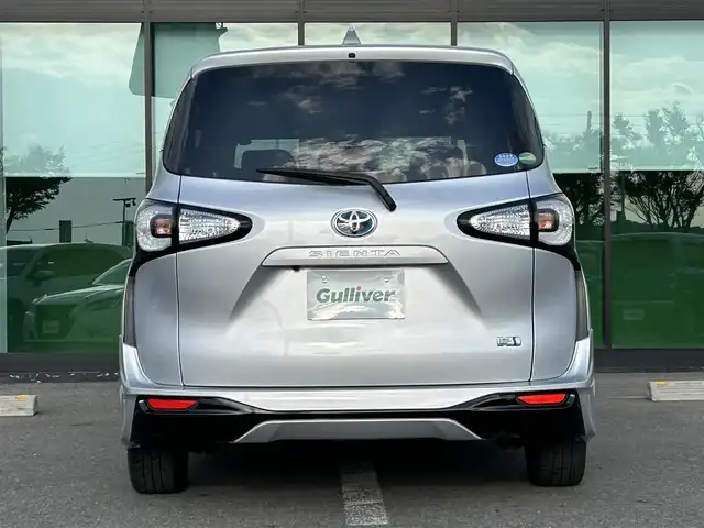 トヨタ シエンタ ハイブリッド G 和歌山県 2018(平30)年 2.3万km シルバーM ECLIPSE7インチナビ/フルセグTV/Bluetooth/CD/USB/SD/バックカメラ/ビルトインETC/ドライブレコーダー/衝突軽減カメラ/車線逸脱防止機能/両側パワースライドドア/モデリスタエアロ（F、S、R）/革巻きステアリング/ステアリングスイッチ/オートマチックハイビーム/ヘッドライトレベライザー/電格ミラー/フルオートエアコン/プッシュスタート/スマートキー