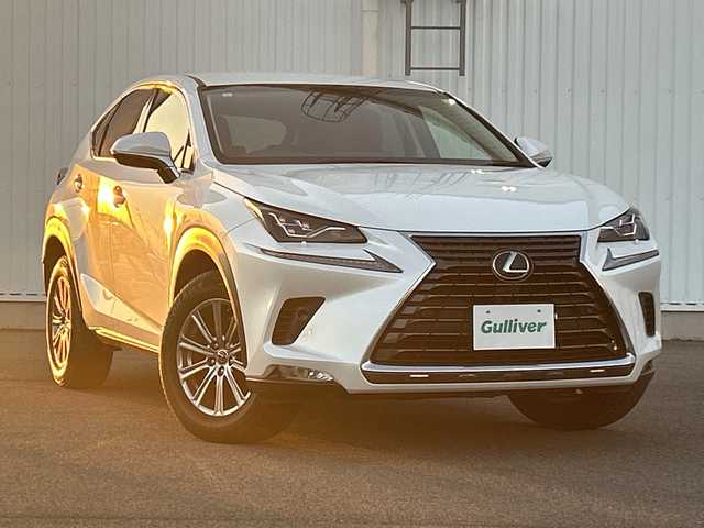 レクサス ＮＸ 愛媛県 2019(平31)年 6.9万km ソニッククォーツ 純正ナビ/ブラインドスポットモニター/バックカメラ/衝突軽減システム/シートヒーター/ビルトインETC/コーナーセンサー前後/合皮シート/クルーズコントロール追従あり/ドライブレコーダー前後/レーンキープアシスト/オートハイビーム/フォグランプ/パドルシフト/スマートキー/横滑り防止装置/純正フロアマット/純正17AW