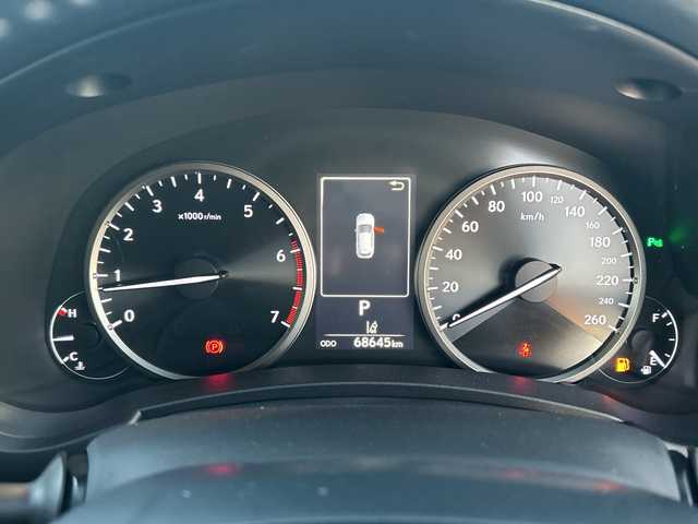 レクサス ＮＸ 愛媛県 2019(平31)年 6.9万km ソニッククォーツ 純正ナビ/ブラインドスポットモニター/バックカメラ/衝突軽減システム/シートヒーター/ビルトインETC/コーナーセンサー前後/合皮シート/クルーズコントロール追従あり/ドライブレコーダー前後/レーンキープアシスト/オートハイビーム/フォグランプ/パドルシフト/スマートキー/横滑り防止装置/純正フロアマット/純正17AW