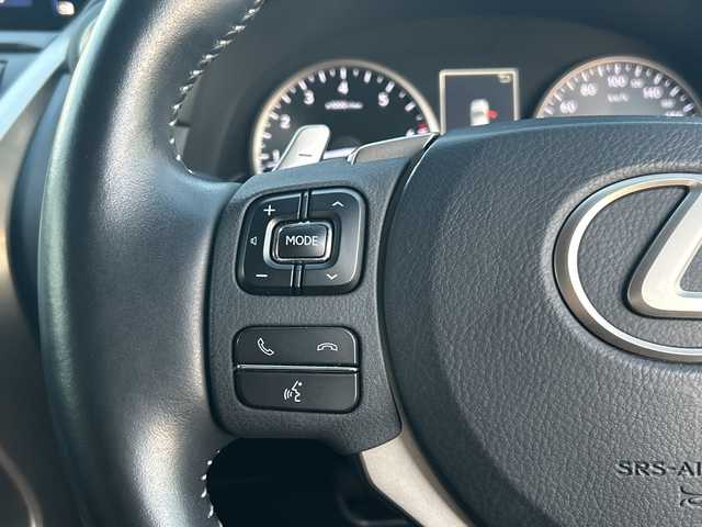 レクサス ＮＸ 愛媛県 2019(平31)年 6.9万km ソニッククォーツ 純正ナビ/ブラインドスポットモニター/バックカメラ/衝突軽減システム/シートヒーター/ビルトインETC/コーナーセンサー前後/合皮シート/クルーズコントロール追従あり/ドライブレコーダー前後/レーンキープアシスト/オートハイビーム/フォグランプ/パドルシフト/スマートキー/横滑り防止装置/純正フロアマット/純正17AW