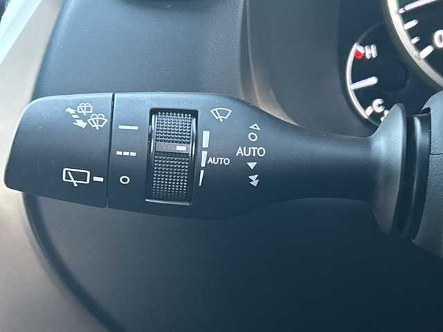 レクサス ＮＸ 愛媛県 2019(平31)年 6.9万km ソニッククォーツ 純正ナビ/ブラインドスポットモニター/バックカメラ/衝突軽減システム/シートヒーター/ビルトインETC/コーナーセンサー前後/合皮シート/クルーズコントロール追従あり/ドライブレコーダー前後/レーンキープアシスト/オートハイビーム/フォグランプ/パドルシフト/スマートキー/横滑り防止装置/純正フロアマット/純正17AW