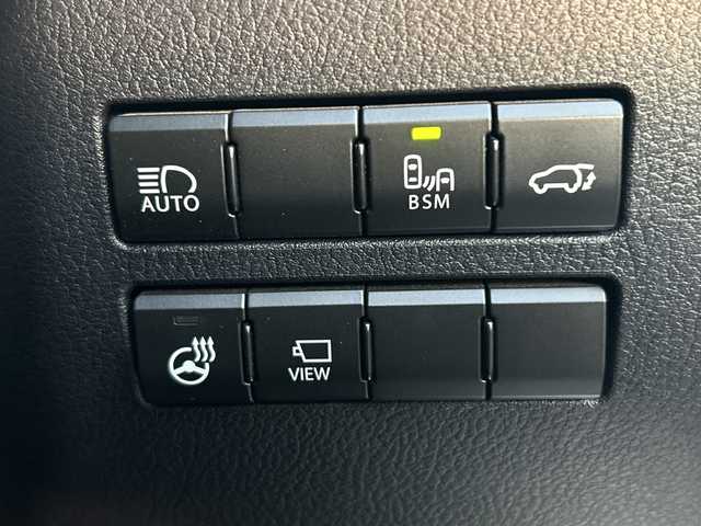 レクサス ＮＸ 愛媛県 2019(平31)年 6.9万km ソニッククォーツ 純正ナビ/ブラインドスポットモニター/バックカメラ/衝突軽減システム/シートヒーター/ビルトインETC/コーナーセンサー前後/合皮シート/クルーズコントロール追従あり/ドライブレコーダー前後/レーンキープアシスト/オートハイビーム/フォグランプ/パドルシフト/スマートキー/横滑り防止装置/純正フロアマット/純正17AW