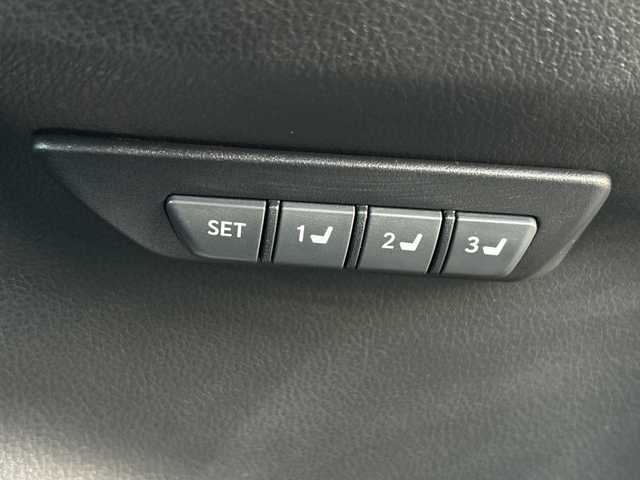 レクサス ＮＸ 愛媛県 2019(平31)年 6.9万km ソニッククォーツ 純正ナビ/ブラインドスポットモニター/バックカメラ/衝突軽減システム/シートヒーター/ビルトインETC/コーナーセンサー前後/合皮シート/クルーズコントロール追従あり/ドライブレコーダー前後/レーンキープアシスト/オートハイビーム/フォグランプ/パドルシフト/スマートキー/横滑り防止装置/純正フロアマット/純正17AW