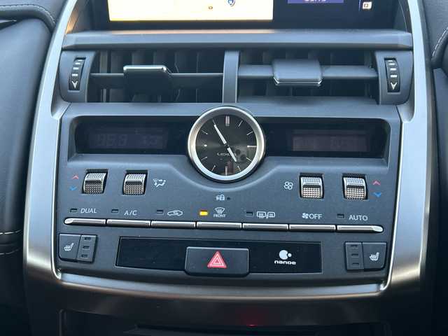 レクサス ＮＸ 愛媛県 2019(平31)年 6.9万km ソニッククォーツ 純正ナビ/ブラインドスポットモニター/バックカメラ/衝突軽減システム/シートヒーター/ビルトインETC/コーナーセンサー前後/合皮シート/クルーズコントロール追従あり/ドライブレコーダー前後/レーンキープアシスト/オートハイビーム/フォグランプ/パドルシフト/スマートキー/横滑り防止装置/純正フロアマット/純正17AW