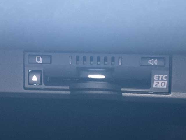 レクサス ＮＸ 愛媛県 2019(平31)年 6.9万km ソニッククォーツ 純正ナビ/ブラインドスポットモニター/バックカメラ/衝突軽減システム/シートヒーター/ビルトインETC/コーナーセンサー前後/合皮シート/クルーズコントロール追従あり/ドライブレコーダー前後/レーンキープアシスト/オートハイビーム/フォグランプ/パドルシフト/スマートキー/横滑り防止装置/純正フロアマット/純正17AW