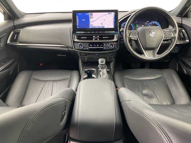 トヨタ クラウン ハイブリッド RS アドバンス Four 道央・札幌 2021(令3)年 5.8万km プレシャスホワイトパール ・ワンオーナー/・4WD/・寒冷地仕様/・純正ナビ&TV&CD&DVD&BT&SD&Miracast/・バックカメラ/・トヨタセーフティセンス/・ブラインドスポットモニター/・レーダークルーズコントロール/・ヘッドアップディスプレイ/・レザーシート/・前席パワーシート/・前席シートヒーター/・前席ベンチレーション/・置くだけ充電/・社外前後ドライブレコーダー/・AC100V/・純正エンジンスターター/・LEDヘッドライト/・オートライト/・スマートキー