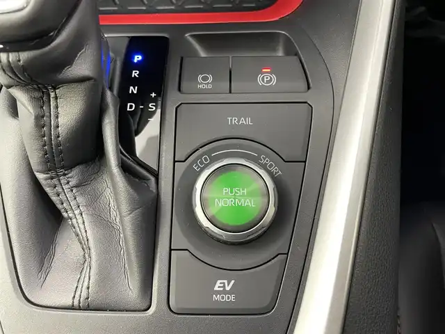 トヨタ ＲＡＶ４ HV アドベンチャー オフロードPKGⅡ 埼玉県 2024(令6)年 0.2万km 緑Ⅱ 純正10.5インチナビ/シートヒーター/シートベンチレーション/シートメモリー/ステアリングヒーター/トヨタセーフティーセンス/パーキングサポートブレーキ/パノラミックビューモニター/ブラインドスポットモニター/レーダークルーズコントロール/アドベンチャークロスバー/LEDオートライト/オートハイビーム/自動防眩インナーミラー/ビルトインETC2.0/ドラレコ前後