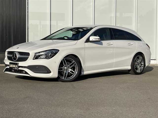 メルセデス・ベンツ ＣＬＡ１８０ Sブレイク AMG スタイル 茨城県 2018(平30)年 2.6万km カルサイトホワイト レーダーセーフティーパッケージ/純正ナビ/CD.DVD/フルセグTV/Bluetooth/バックカメラ/電動リアゲート/ブラインドスポットアシスト/パドルシフト/ACC/ブラックハーフレザーシート/シートヒーター（D/N席）/純正18インチAw/ACC/レーンキープアシスト