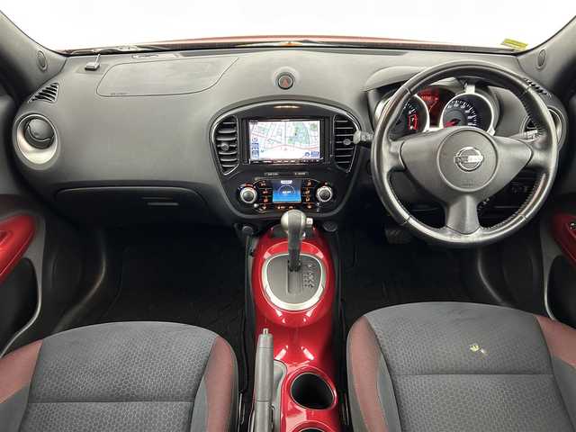 日産 ジューク 15RX 福岡県 2011(平23)年 7.8万km ラディアントレッド 社外ナビ（Ｂｌｕｅｔｏｏｔｈ，フルセグＴＶ）　/前後ドライブレコーダー　/ＥＴＣ　/電動格納式ドアミラー　/オートライト　/ドアバイザー　/リモコンキー　/純正フロアマット　/社外アルミホイールスタッドレスタイヤ車載