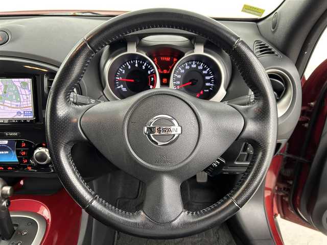 日産 ジューク 15RX 福岡県 2011(平23)年 7.8万km ラディアントレッド 社外ナビ（Ｂｌｕｅｔｏｏｔｈ，フルセグＴＶ）　/前後ドライブレコーダー　/ＥＴＣ　/電動格納式ドアミラー　/オートライト　/ドアバイザー　/リモコンキー　/純正フロアマット　/社外アルミホイールスタッドレスタイヤ車載