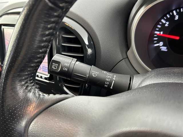 日産 ジューク 15RX 福岡県 2011(平23)年 7.8万km ラディアントレッド 社外ナビ（Ｂｌｕｅｔｏｏｔｈ，フルセグＴＶ）　/前後ドライブレコーダー　/ＥＴＣ　/電動格納式ドアミラー　/オートライト　/ドアバイザー　/リモコンキー　/純正フロアマット　/社外アルミホイールスタッドレスタイヤ車載