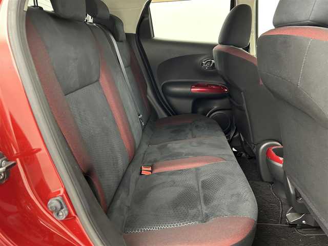 日産 ジューク 15RX 福岡県 2011(平23)年 7.8万km ラディアントレッド 社外ナビ（Ｂｌｕｅｔｏｏｔｈ，フルセグＴＶ）　/前後ドライブレコーダー　/ＥＴＣ　/電動格納式ドアミラー　/オートライト　/ドアバイザー　/リモコンキー　/純正フロアマット　/社外アルミホイールスタッドレスタイヤ車載