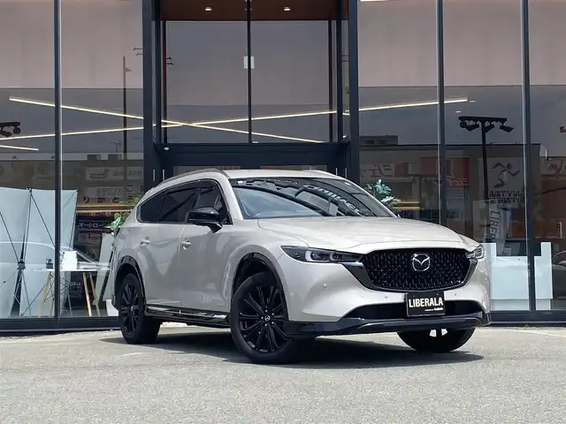 マツダ ＣＸ－８ XD スポーツアピアランス 福岡県 2023(令5)年 1.4万km プラチナクォーツメタリック ・１オーナー/・レーダークルーズコントロール/・純正メモリーナビ／ＵＳＢ／Ｂｌｕｅｔｏｏｔｈ／ＡｐｐｌｅＣａｒＰｌａｙ／ＣＤ／ＤＶＤ/・全方位カメラ/・黒革シート／シートヒーター/・前後ドライブレコーダー/・フルセグ/・社外ETC/・純正19AW/・プッシュスタート/・パーキングアシスト/・スマートキー/・スペアキー/・3列シート/・フルフラットシート/・パワーシート/・レーンキープアシスト/・オートライト/・LEDライト/・オートホールド/・ステアリングヒーター/・BOSEスピーカー/・保証書/・取扱説明書/・記録簿