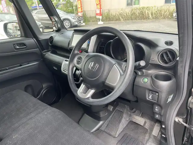ホンダ Ｎ ＢＯＸ G Lパッケージ 愛知県 2017(平29)年 3.4万km クリスタルブラックパール /禁煙車//純正メモリーナビ(VXM-174CSi)//ワンセグTV//バックカメラ/ビルトインETC//360°スーパーUV・IRカットガラス//左側パワースライドドア//ハロゲンヘッドライト//ステアリングスイッチ//アレルクリーンシート//プラズマクラスター//後席サンシェード//ヒルスタートアシスト//ECONモード//アイドリングストップ//プッシュスタート//電動格納ミラーウインカー//純正フロアマット//純正ドアバイザー//新車保証書/取扱説明書