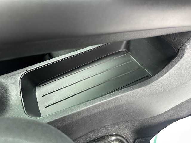 日産 ノート X 大阪府 2021(令3)年 1.6万km ピュアホワイトパール 純正９インチナビ　/フルセグ　/Ｂｌｕｅｔｏｏｔｈ　/バックカメラ　/ドライブレコーダー　/前後コーナーセンサー　/ＬＥＤヘッドライト　/オートハイビーム　/フロアーマット　/サイドバイザー　/ＥＴＣ
