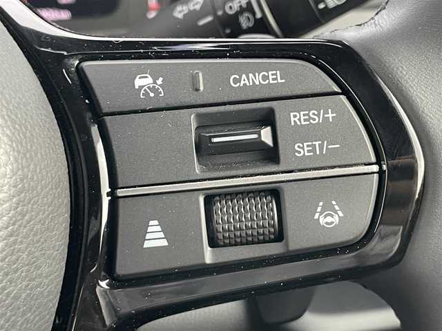 ホンダ ステップワゴン スパーダ eHEV プレミアムライン 千葉県 2022(令4)年 6.2万km パール 純正１１インチメモリナビ　/全方位カメラ　/Ｂｌｕｅｔｏｏｔｈ接続　/フルセグＴＶ　/ＣＤ／ＤＶＤ　/ＥＴＣ　/ＵＳＢ　/両側パワースライドドア　/コーナーセンサー　/パワーバックドア　/純正フリップダウンモニター