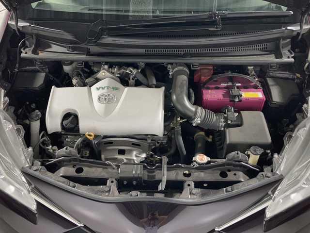 トヨタ ヴィッツ F セーフティーエディションⅢ 沖縄県 2019(平31)年 3.1万km ボルドーマイカメタリック 禁煙車/ワンオーナー/純正ナビ（NSZT-W68T）/　フルセグ　Bluetooth DVD再生　CD　ラジオ/プリクラッシュセーフティ/レーンディパーチャーアラート/クリアランスソナー/オートハイビーム/ステアリングスイッチ/アイドリングストップ/プッシュスタート/スマートキー/電格ミラー/純正フロアマット/新車保証書/取り扱い説明書