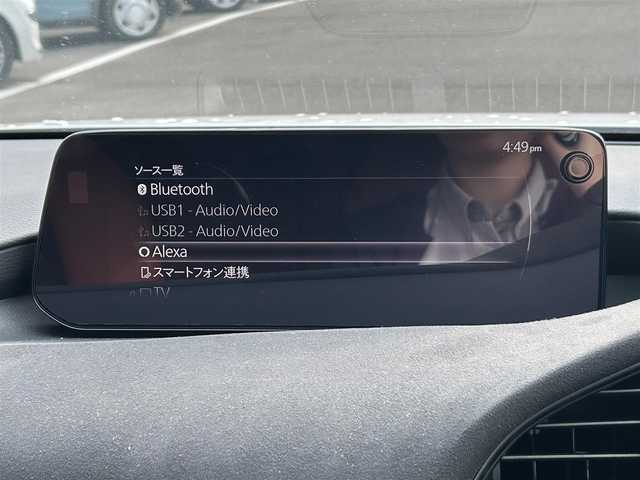 マツダ マツダ３ファストバック 15S レトロスポーツED 愛媛県 2024(令6)年 0.8万km スノーフレイクホワイトパールマイカ 純正10.2インチナビ（フルセグTV/Bluetooth/HDMI）/レーダークルーズコントロール/全周囲カメラ/パワーシート/シートメモリー/シートヒーター/ステアリングヒーター/前後コーナーセンサー/純正アルミホイール/純正トノカバー/純正フロアマット/レーンキープアシスト/横滑り防止装置/盗難防止装置/オートライト/オートマチックハイビーム/衝突軽減システム/ABS