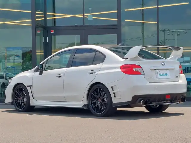 スバル ＷＲＸ ＳＴＩ EJ20 ファイナルED 東京都 2020(令2)年 3万km クリスタルホワイトP 555台限定車/STIスタイルパッケージ/STIフレキシブルタワーバー/STIフレキシブルドロースティフナー/STIフレキシブルサポートサブフレームリヤ/HKS製マフラー〔ハイパワー スペックL〕/HKS製メタルキャタライザー/HKS製ブローオフバルブ〔スーパーSQV IV〕/大型トランクスポイラー/ルーフパネルカーボンラッピング/純正8インチナビ〔Panasonic　CN-LX840D〕/　・フルセグTV/　・Bluetooth接続/　・ブルーレイ/DVD/CD/　・SDミュージックサーバー/　・USB/　・AM/FMラジオ/純正バックカメラ/純正ドライブレコーダー/ビルトインETC/レーダー探知機〔ZERO 707LV〕/純正RECARO製ハーフレザーシート/パワーシート/シートヒーター/純正19インチアルミ〔BBS製〕/フットランプ/LEDアクセサリーライナー/STIドアハンドルプロテクター/プッシュスタート/スマートキー×２/フロアマット/保証書/取扱説明書