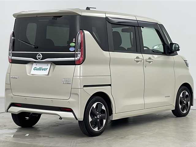 日産 ルークス HWS X プロパイロットED 福島県 2020(令2)年 3.3万km フローズンバニラパール ・純正ナビ&フルセグTV&CD&DVD&BT/・両側パワースライドドア/・ハンズフリーパワースライドドア/・全方位カメラ/・プロパイロット/・エマージェンシーブレーキ/・前方衝突予測警報/・踏み間違い防止機能/・車線逸脱警報/・ふらつき警報機能/・先行車発進お知らせ/・アイドリングストップ/・横滑り防止装置/・純正ドライブレコーダー/・ステアリングスイッチ/・電動パーキングブレーキ/・純正フロアマット/・電動格納ミラー/・プッシュスタート/・LEDヘッドライトフォグ/・オートマチックハイビーム/・オートライト/・スマートキー/・取扱説明書
