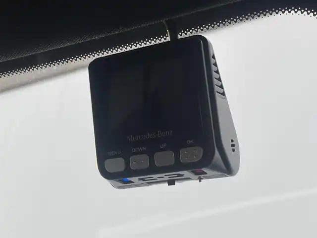 メルセデス・ベンツ ＧＬＢ２００ｄ AMGライン 東京都 2020(令2)年 4.6万km コスモスブラック パノラマルーフ/純正ナビ/フルセグTV/純正USB/BTオーディオ/360°カメラ/レザーシート/シートヒーター/メモリー付パワーシート/純正OPドライブレコーダー/ACC/BSM/レーンキープ