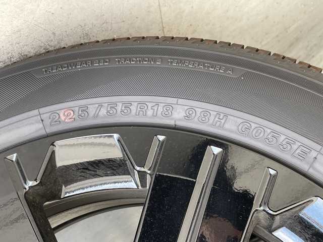 三菱 デリカＤ：５ シャモニー 愛知県 2025(令7)年 0.1千km 白 登録済未使用車/両側パワースライドドア/レーダークルーズコントロール/シートヒーター/バックカメラ/電動リアゲート/パワーシート/純正アルミホイール/ブラインドスポットモニター/LEDヘッドライト/パドルシフト/ステアリングヒーター/オートマチックハイビーム/衝突軽減システム/ステアリングスイッチ/スマートキー/プッシュスタート