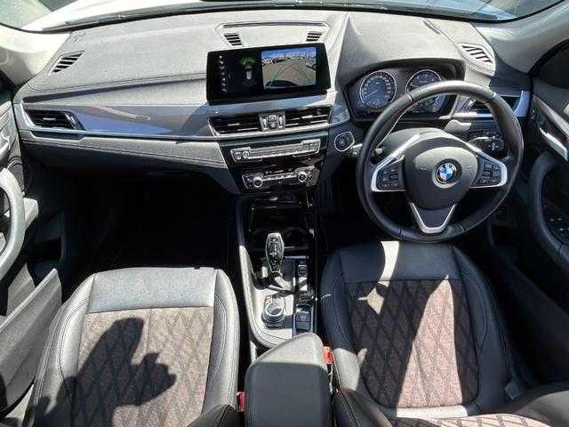 ＢＭＷ Ｘ１ 埼玉県 2021(令3)年 2.6万km 白 黒半革シート/純正HDDナビ/(Bluetooth/USB)/ＡＣＣ/バックカメラ/パワーバックドア/パワーシート/ドライビングアシスト/ドライブレコーダー/ＥＴＣ/オートライト