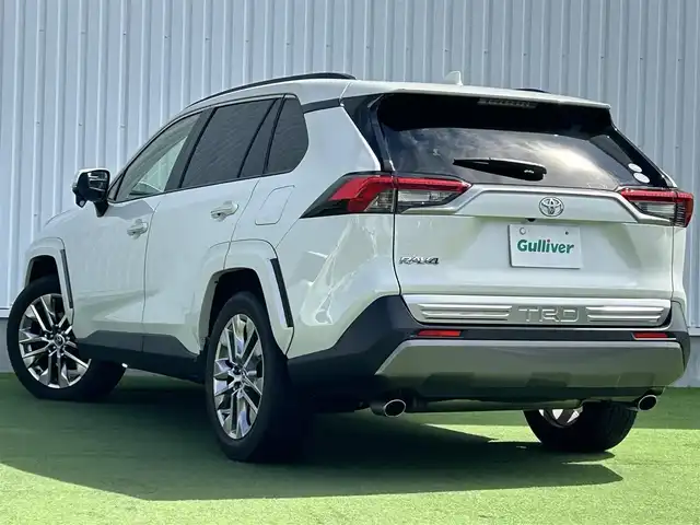 トヨタ ＲＡＶ４ G Zパッケージ 香川県 2019(令1)年 2.4万km ホワイトパールクリスタルシャイン 登録時走行距離：23322km/ALPINE9インチナビ/→ＣＤ／ＤＶＤ/→フルセグTV/→Bluetooth/サンルーフ/４WD/デジタルインナーミラー/バックカメラ/レザーシート/シートヒーター/革巻きステアリング/ステアリングリモコン/レーダークルーズコントロール/レーンキープアシスト/ブラインドスポットモニター/ダウンヒルアシストコントロール/LEDヘッドライト/ALPINEドラレコ前後/ETC/パワーバックドア/純正19インチアルミホイール/プッシュスタート/純正フロアマット/電動格納ウィンカーミラー