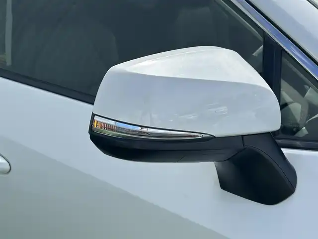 トヨタ ＲＡＶ４ G Zパッケージ 香川県 2019(令1)年 2.4万km ホワイトパールクリスタルシャイン 登録時走行距離：23322km/ALPINE9インチナビ/→ＣＤ／ＤＶＤ/→フルセグTV/→Bluetooth/サンルーフ/４WD/デジタルインナーミラー/バックカメラ/レザーシート/シートヒーター/革巻きステアリング/ステアリングリモコン/レーダークルーズコントロール/レーンキープアシスト/ブラインドスポットモニター/ダウンヒルアシストコントロール/LEDヘッドライト/ALPINEドラレコ前後/ETC/パワーバックドア/純正19インチアルミホイール/プッシュスタート/純正フロアマット/電動格納ウィンカーミラー