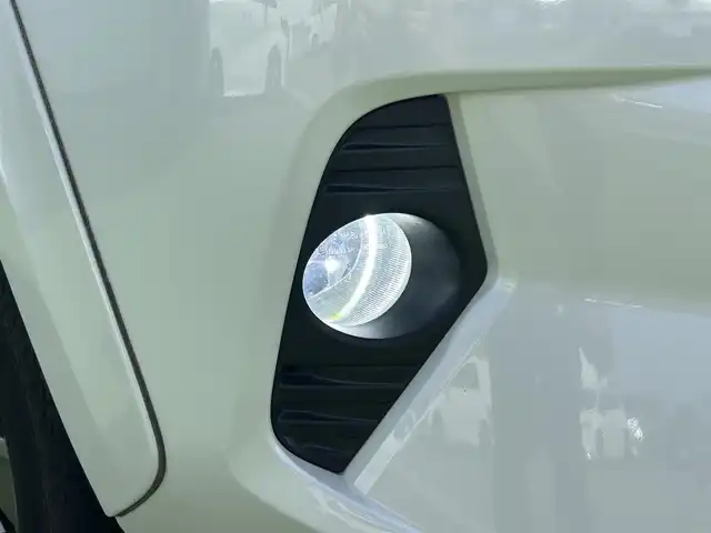 トヨタ ＲＡＶ４ G Zパッケージ 香川県 2019(令1)年 2.4万km ホワイトパールクリスタルシャイン 登録時走行距離：23322km/ALPINE9インチナビ/→ＣＤ／ＤＶＤ/→フルセグTV/→Bluetooth/サンルーフ/４WD/デジタルインナーミラー/バックカメラ/レザーシート/シートヒーター/革巻きステアリング/ステアリングリモコン/レーダークルーズコントロール/レーンキープアシスト/ブラインドスポットモニター/ダウンヒルアシストコントロール/LEDヘッドライト/ALPINEドラレコ前後/ETC/パワーバックドア/純正19インチアルミホイール/プッシュスタート/純正フロアマット/電動格納ウィンカーミラー