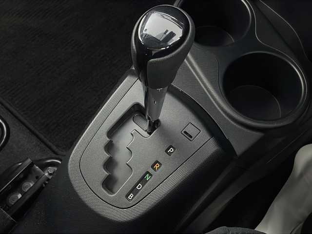 トヨタ アクア S スタイルブラック 宮城県 2017(平29)年 5.7万km ライムホワイトパールクリスタルシャイン 禁煙車/Toyota Safety Sense /・プリクラッシュセーフティ/・レーンディパーチャーアラート/・オートマチックハイビーム/・先行車発進告知/純正7型ナビ/・BT.CD.DVD.SD/・フルセグTV/バックカメラ/ETC/純正ドライブレコーダー（F）/プッシュスタート/スマートキー/アイドリングストップ/横滑り防止/ステアリングスイッチ/純正フロアマット/HIDヘッドライト
