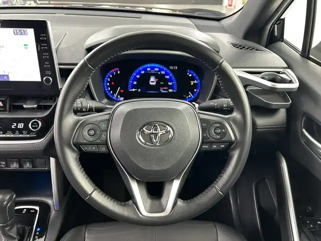 トヨタ カローラ クロス Z 愛知県 2023(令5)年 4.3万km アティチュードブラックマイカ 禁煙車/純正9インチナビ/（AM/FM/Bluetooth/USB)/バックカメラ/トヨタセーフティセンス/・プリクラッシュセーフティ/・レーダークルーズコントロール/・レーンディパーチャーアラート/・オートマチックハイビーム/・ブラインドスポットモニター/ETC/パワーバックドア/パワーシート/シートヒーター/純正18インチアルミホイール/LEDヘッドライト/フロントフォグランプ/スマートキー/スペアキー有/プッシュスタート/純正フロアマット/横滑り防止装置