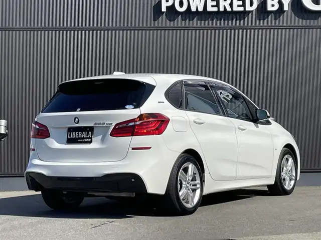 ＢＭＷ ２２５ＸＥ アイパフォーマンス アクティブツアラー Mスポーツ 長野県 2017(平29)年 5.3万km アルピンホワイトⅢ パーキングサポートＰＫＧ/コンフォートＰＫＧ/プラスＰＫＧ/黒革シート/パワーシート/シートヒーター/純正ナビ/バックカメラ/リアＰＤＣ/パワーバックドア/ミラーＥＴＣ/コンフォートアクセス/LEDヘッドライト/フロントドライブレコーダー/充電ケーブル付属/保証書・取説・スペアキー