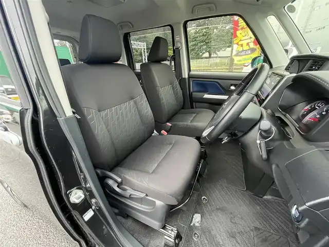 トヨタ ルーミー カスタムG－T 千葉県 2019(令1)年 7.3万km ブラックマイカメタリック スマートアシストIII/・プリクラッシュセーフティー/・車線逸脱警報/・先行車発進お知らせ機能/・オートマチックハイビーム/純正9インチSDナビ【NSZT-Y68T】/・CD/DVD/MSV/Bluetooth/フルセグTV/純正12.1インチフリップダウンモニター【V12T-R68C】/両後パワースライドドア/クルーズコントロール/コーナーセンサー/スマートキー/前席シートヒーター/純正15インチアルミホイール/純正LEDヘッドライト/フォグランプ/本革巻きステアリング/ドアバイザー/ETC