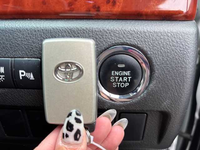 トヨタ アルファード 240S プライムセレクションⅡ 宮城県 2010(平22)年 15.6万km ホワイトパールクリスタルシャイン 登録時走行距離155377km/横滑り防止装置/ルームイルミネーション/パーキングセンサー/ステアリングリモコン/スペアキー有/エンジンスターター有/両側パワースライドドア/オートライト/フォグランプ/コーナーセンサー（前後）/プッシュスタート/純正フロアマット/補助ミラー/電動格納ミラー