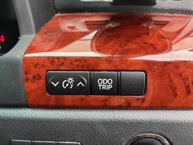 トヨタ アルファード 240S プライムセレクションⅡ 宮城県 2010(平22)年 15.6万km ホワイトパールクリスタルシャイン 登録時走行距離155377km/横滑り防止装置/ルームイルミネーション/パーキングセンサー/ステアリングリモコン/スペアキー有/エンジンスターター有/両側パワースライドドア/オートライト/フォグランプ/コーナーセンサー（前後）/プッシュスタート/純正フロアマット/補助ミラー/電動格納ミラー