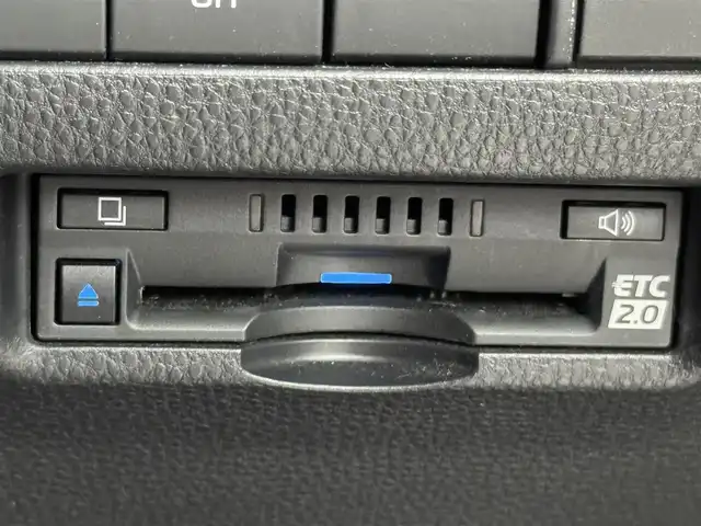 トヨタ ハリアー Z レザーパッケージ 福岡県 2020(令2)年 4.7万km ホワイトパールクリスタルシャイン モデリスタエアロ　/純正ナビ／全方位カメラ　/ＪＢＬプレミアムサウンド　/デジタルルームミラー　/前後ドライブレコーダー　/ビルトインETC２．０　/トヨタセーフティセンス　/レーダークルーズコントロール　/コーナーセンサー　/衝突軽減ブレーキ　/レーンキープ　/ブラインドスポットモニター　/アクセル踏み間違い防止　/シートベンチレーション／ヒーター　/ステアリングヒーター　/シートメモリー付きパワーシート　/パワーバックドア　/ＬＥＤヘッドライト