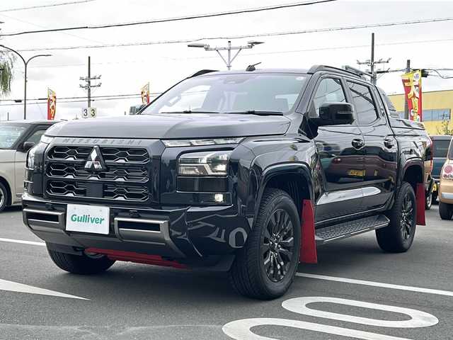 三菱 トライトン GSR 静岡県 2025(令7)年 0.2万km ダイヤモンドブラックマイカ ワンオーナー/純正ナビ（ラジオ フルセグ USB Bluetooth apple carplay Android Auto）/全方位カメラ/レーダークルーズコントロール/4WD/ダウンヒルアシストコントロール/ステアリングリモコン/ブラインドスポットモニター/シートヒーター付き革シート/LEDヘッドライト/オートマチックハイビーム/ダブル＋サイドエアバッグ/純正フロアマット/SOSコール/スマートキー/スペアキー×１/プッシュスタート/取扱説明書
