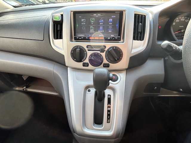 日産 ＮＶ２００バネット 16X－3R 東京都 2017(平29)年 6.9万km ラグーンブルー ワンオーナー/純正ナビ/DVD再生機能有/Bluetooth/フルセグ/SD・USB・CD・AM・FM/ETC/三列シート/バックカメラ/純正フロアマット/保証書/取扱説明書/記録簿