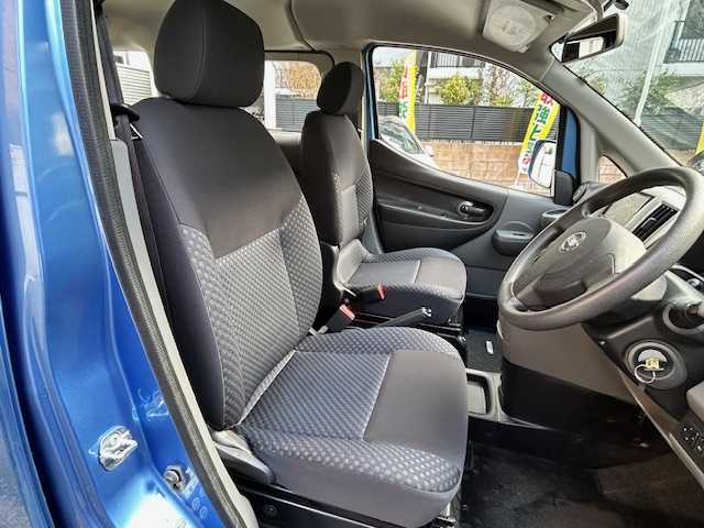 日産 ＮＶ２００バネット 16X－3R 東京都 2017(平29)年 6.9万km ラグーンブルー ワンオーナー/純正ナビ/DVD再生機能有/Bluetooth/フルセグ/SD・USB・CD・AM・FM/ETC/三列シート/バックカメラ/純正フロアマット/保証書/取扱説明書/記録簿