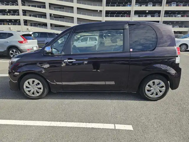 トヨタ スペイド F クイーンⅡ 鹿児島県 2016(平28)年 6.2万km ボルドーマイカメタリック ナビレディパッケージ/純正ナビ/フルセグTV/片側パワースライドドア/バックカメラ/ビルトインETC/セーフティセンスC/・衝突被害軽減ブレーキ/・車線逸脱警報/・オートマチックハイビーム/ステアリングスイッチ/撥水タイプシート/純正ウォッシャブルシートカバー付/チップアップシート/スマートキー/プッシュエンジンスタート/イモビライザー/禁煙車
