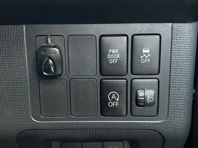 トヨタ スペイド F クイーンⅡ 鹿児島県 2016(平28)年 6.2万km ボルドーマイカメタリック ナビレディパッケージ/純正ナビ/フルセグTV/片側パワースライドドア/バックカメラ/ビルトインETC/セーフティセンスC/・衝突被害軽減ブレーキ/・車線逸脱警報/・オートマチックハイビーム/ステアリングスイッチ/撥水タイプシート/純正ウォッシャブルシートカバー付/チップアップシート/スマートキー/プッシュエンジンスタート/イモビライザー/禁煙車